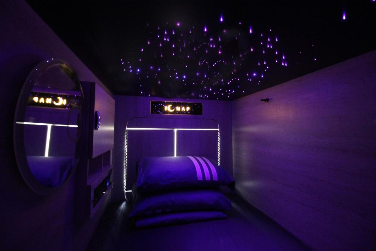 L'Etoile De Mer Mong Kok - Capsule Hotel 九龙 外观 照片